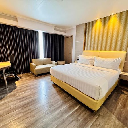 Orchardz Hotel Industri Jakarta Kemayoran Экстерьер фото