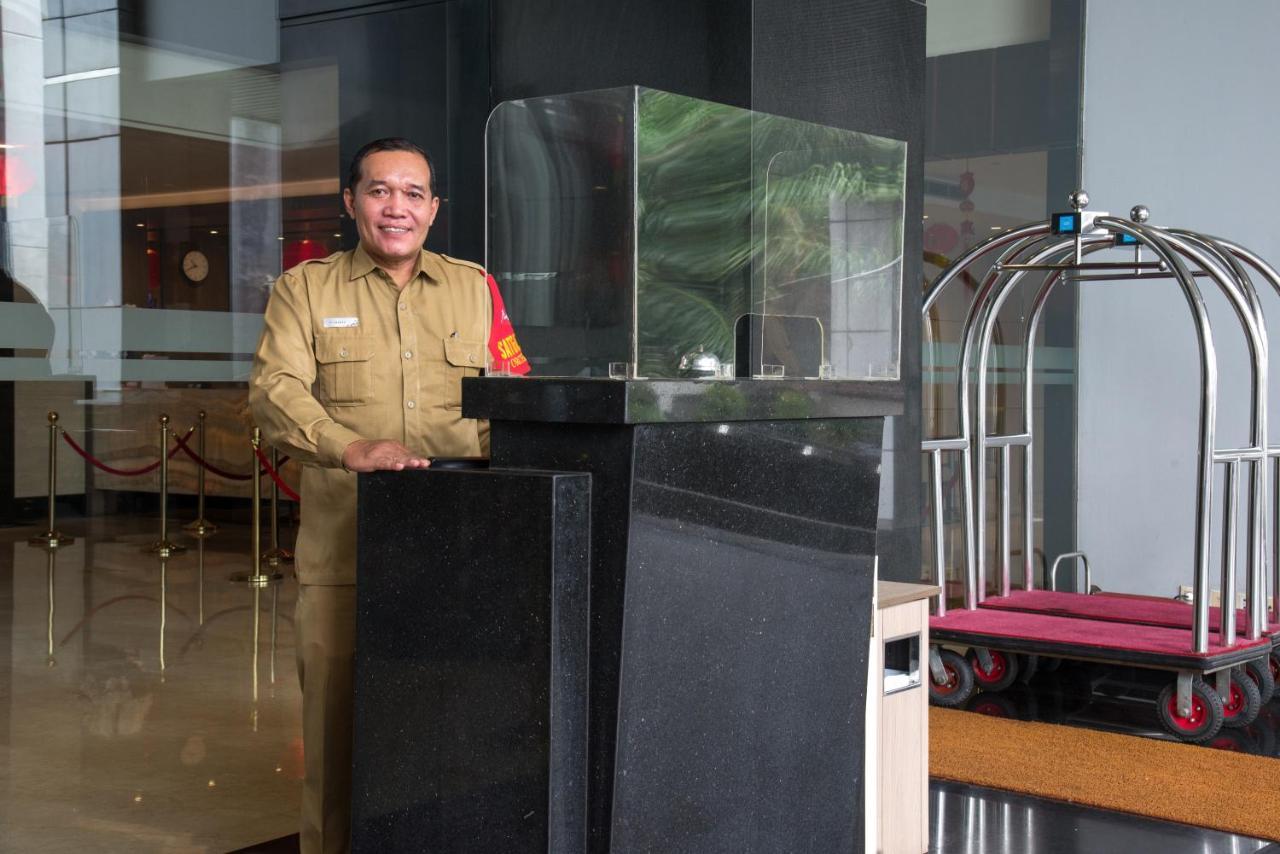 Orchardz Hotel Industri Jakarta Kemayoran Экстерьер фото