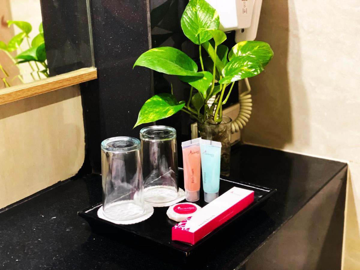 Orchardz Hotel Industri Jakarta Kemayoran Экстерьер фото