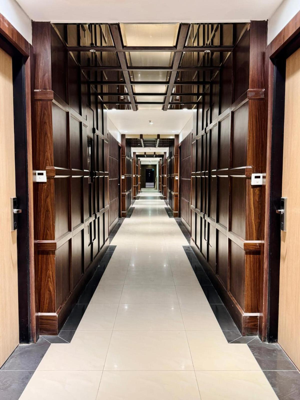 Orchardz Hotel Industri Jakarta Kemayoran Экстерьер фото