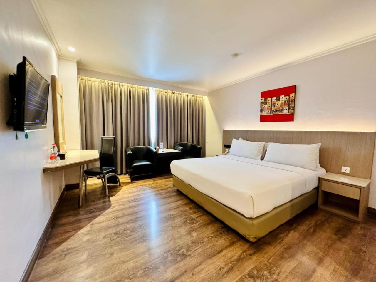 Orchardz Hotel Industri Jakarta Kemayoran Экстерьер фото
