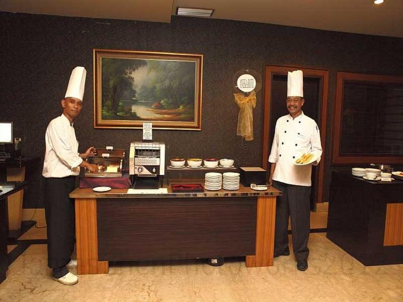 Orchardz Hotel Industri Jakarta Kemayoran Экстерьер фото