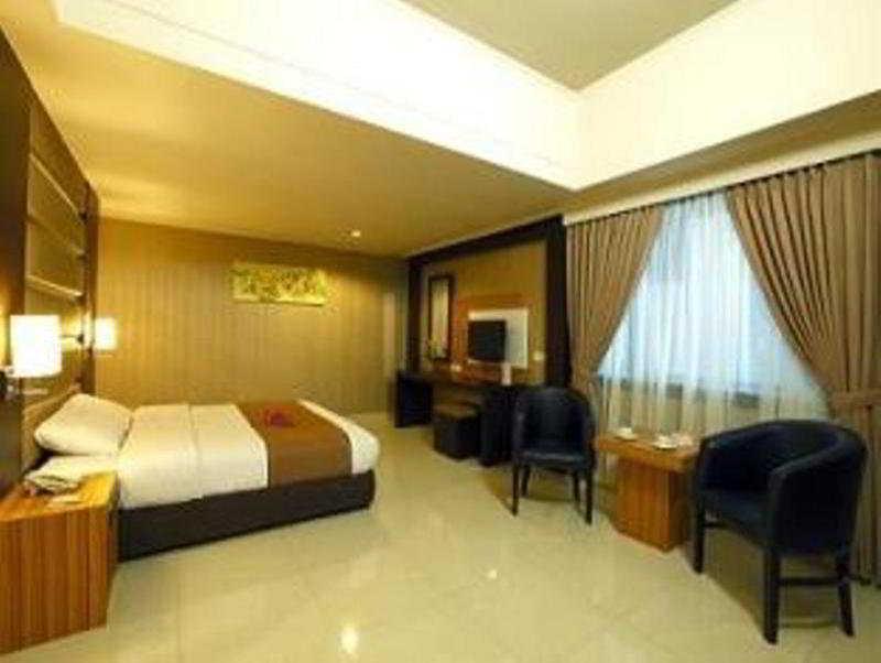 Orchardz Hotel Industri Jakarta Kemayoran Экстерьер фото
